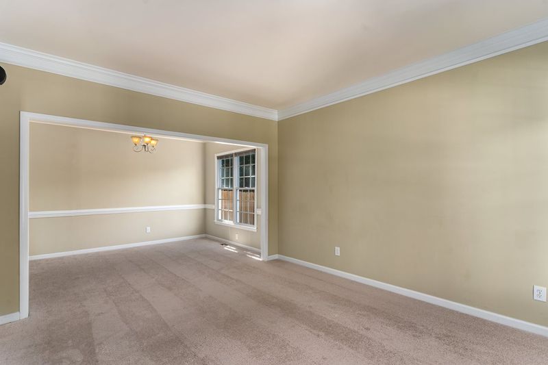 100 Yorkhill Dr, Cary, NC 27513