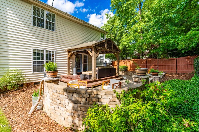 100 Zoa Ct, Cary, NC 27513