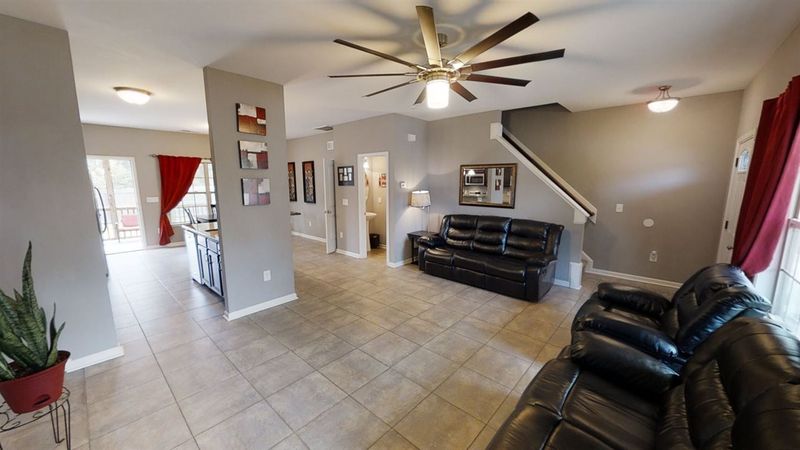 1000 Bridlemine Dr, Fuquay Varina, NC 27526