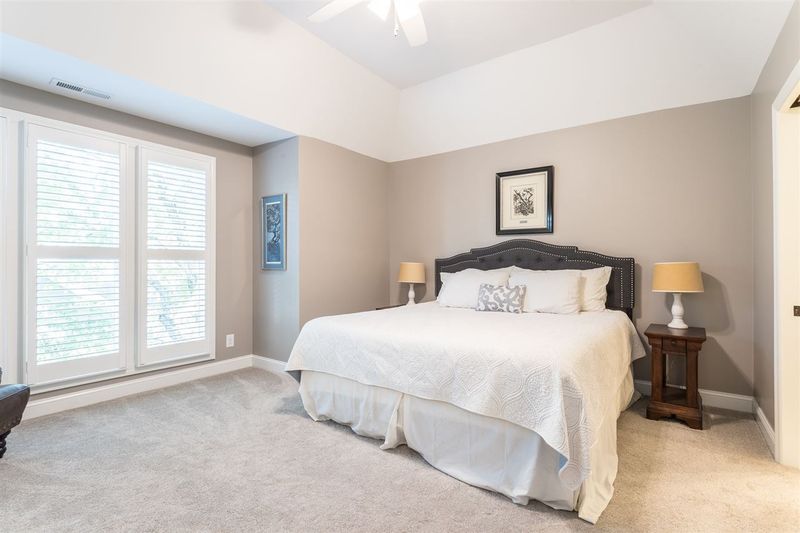 1000 Brighthurst Dr #307, Raleigh, NC 27605