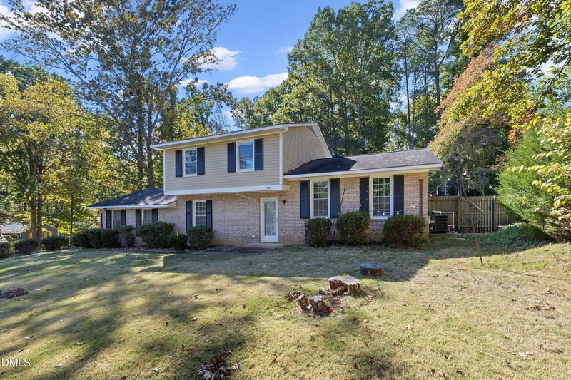 1000 Brookgreen Dr, Cary, NC 27511