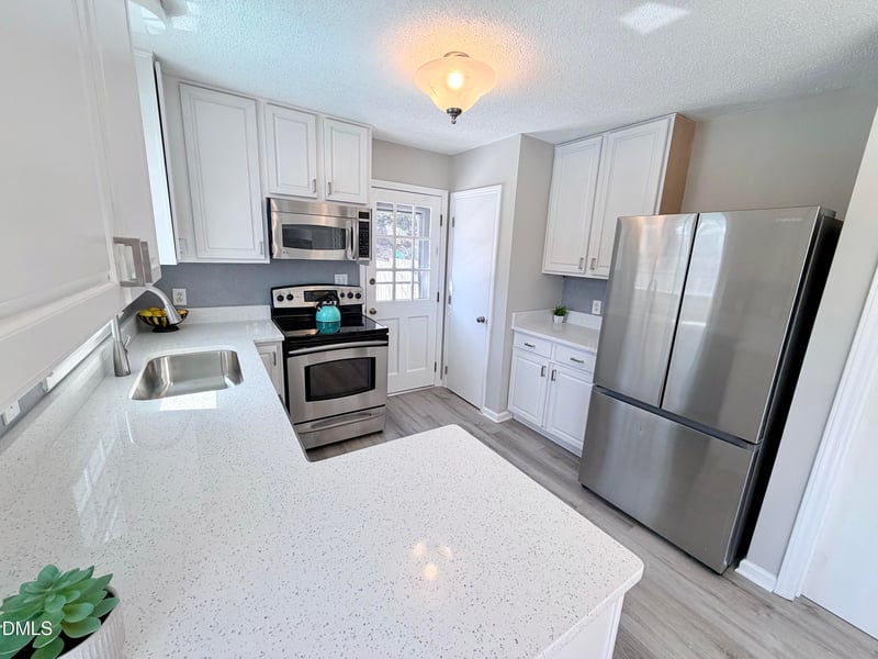 1000 Brookgreen Dr, Cary, NC 27511