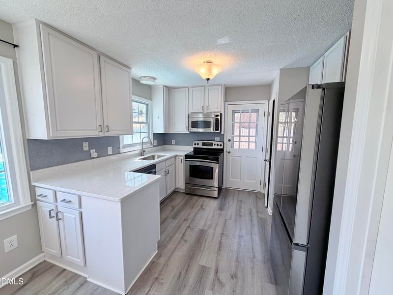 1000 Brookgreen Dr, Cary, NC 27511