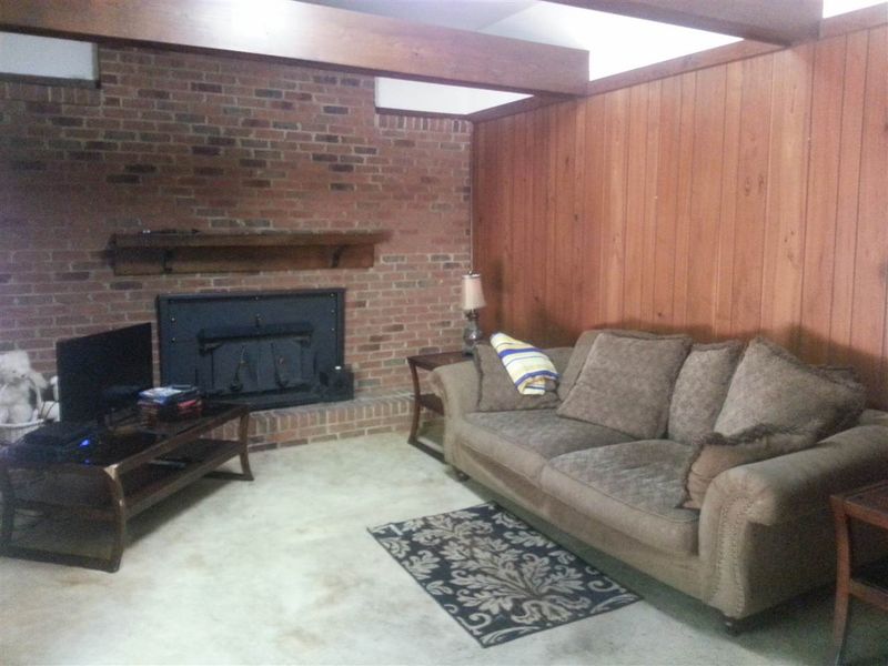 1000 Buckingham Rd, Garner, NC 27529