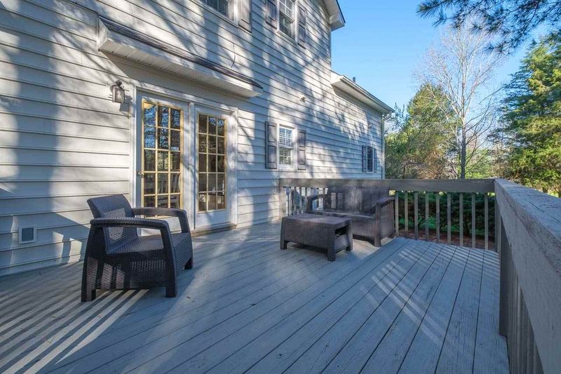 1000 Crown Ct, Hillsborough, NC 27278