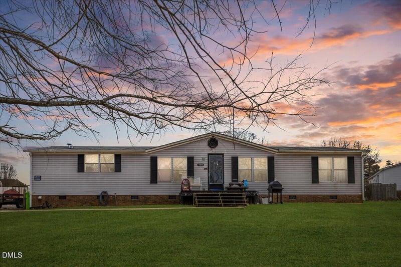 1000 Deerfield Trl, Clayton, NC 27527