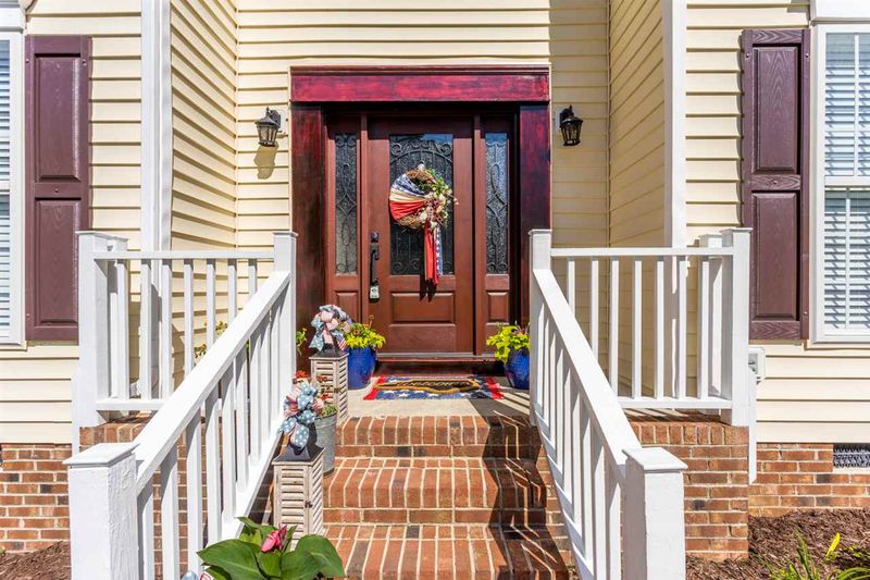 1000 Flower Round Ct, Raleigh, NC 27610