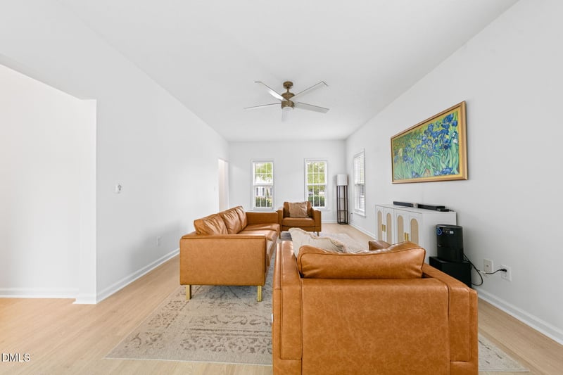 1000 Holly Meadow Dr, Holly Springs, NC 27540