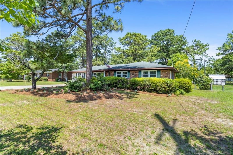 1000 Kaywood Dr, Fayetteville, NC 28311