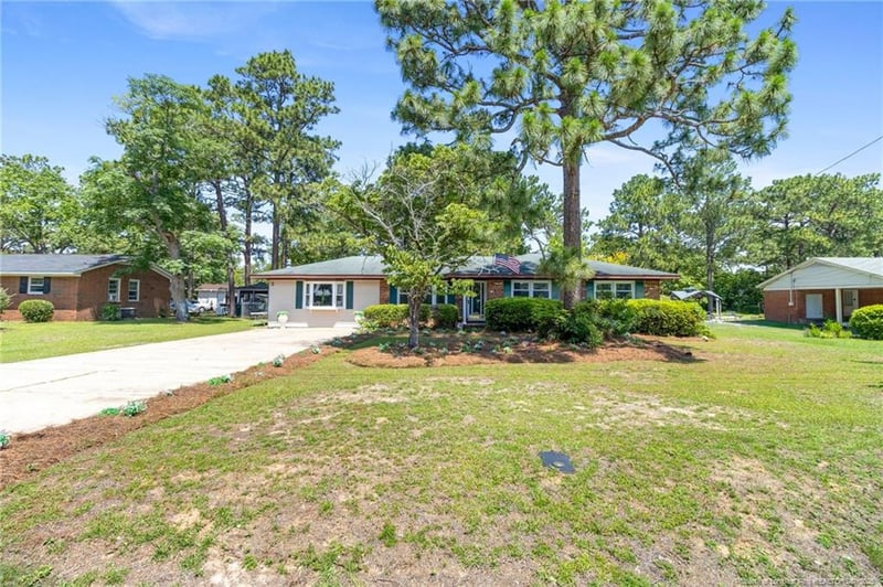 1000 Kaywood Dr, Fayetteville, NC 28311