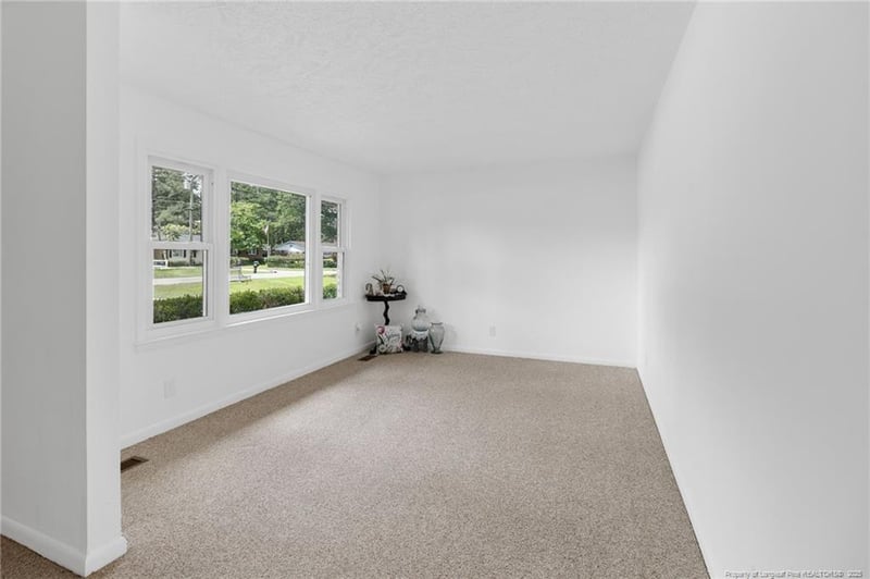 1000 Kaywood Dr, Fayetteville, NC 28311