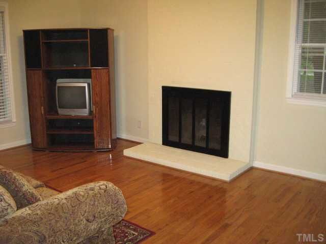 1000 Northclift Dr, Raleigh, NC 27609