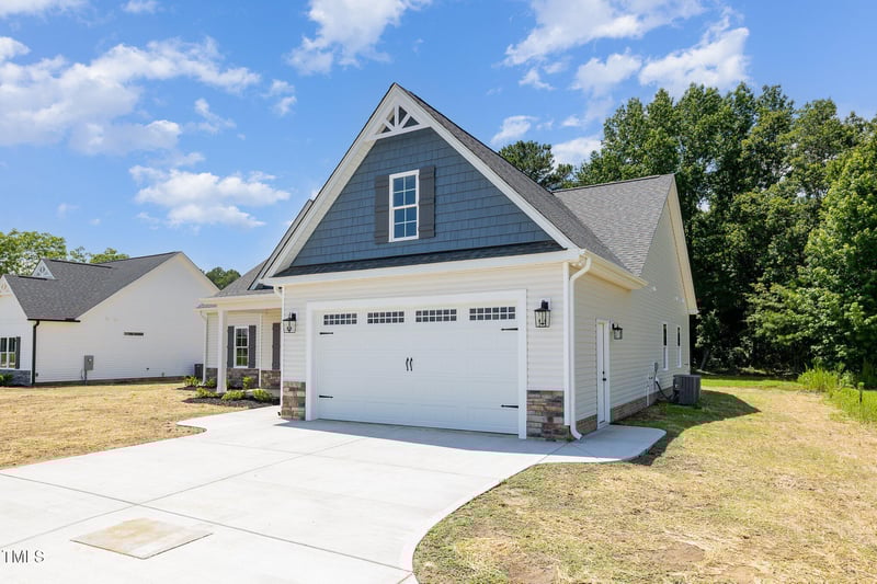1000 Peedin Rd, Selma, NC 27576