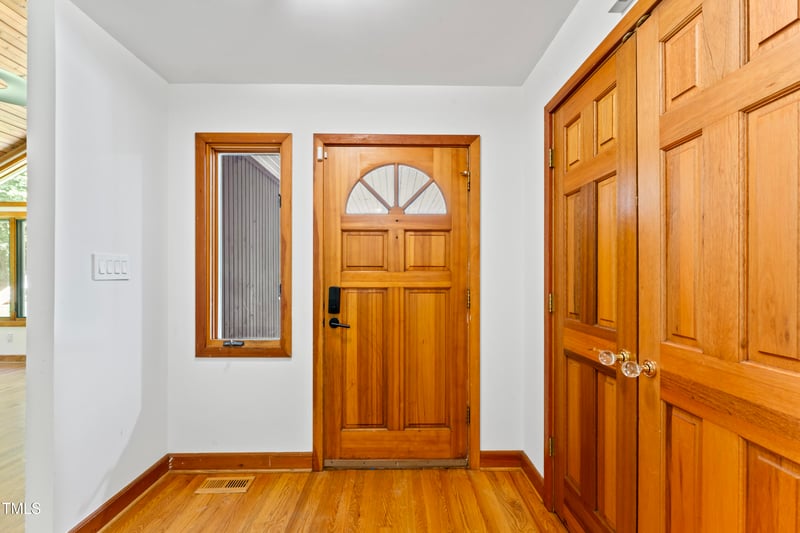 1000 Phils Creek Rd, Chapel Hill, NC 27516