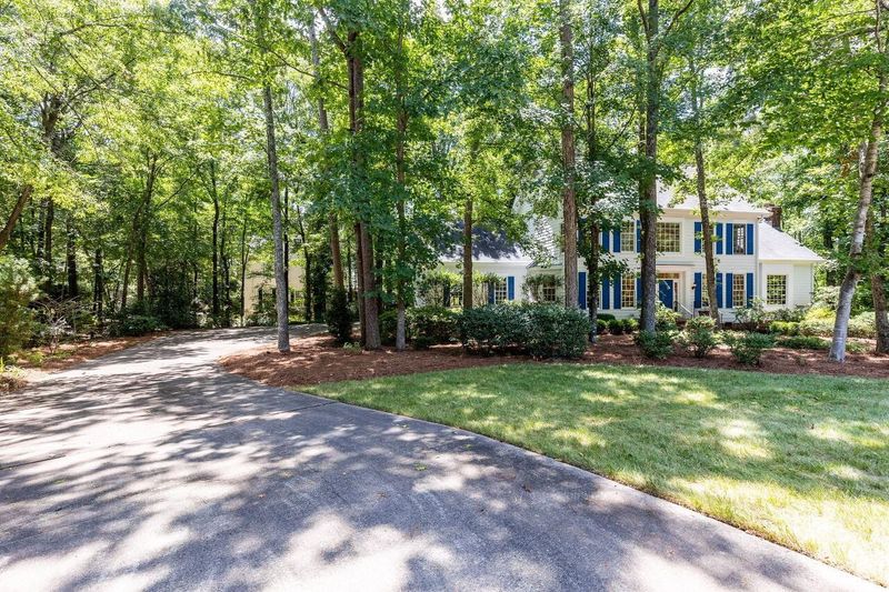 1000 Pinehurst Dr, Chapel Hill, NC 27517