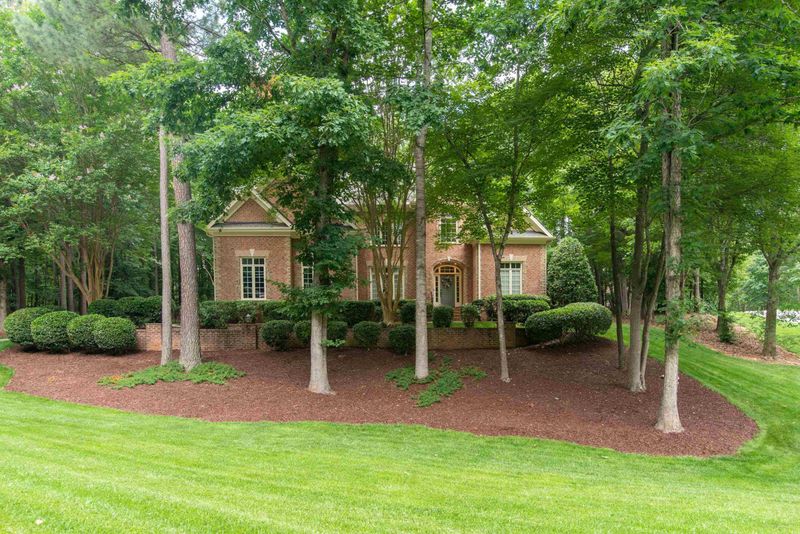 1000 Quiet Ridge Cir, Raleigh, NC 27614