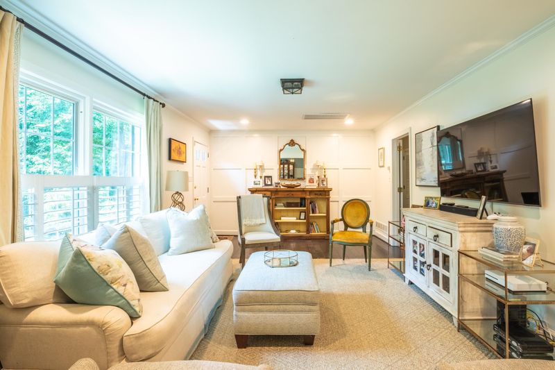 1000 Temple St, Raleigh, NC 27609