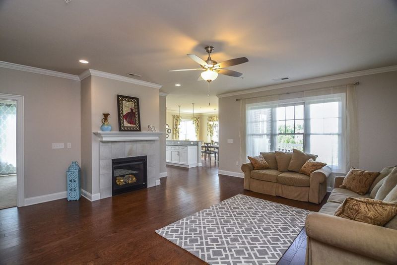 1000 Waterford Lake Dr #1033, Cary, NC 27519