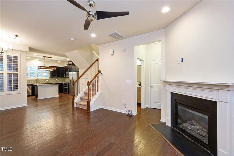 10003 Lynnberry Pl, Raleigh, NC 27617