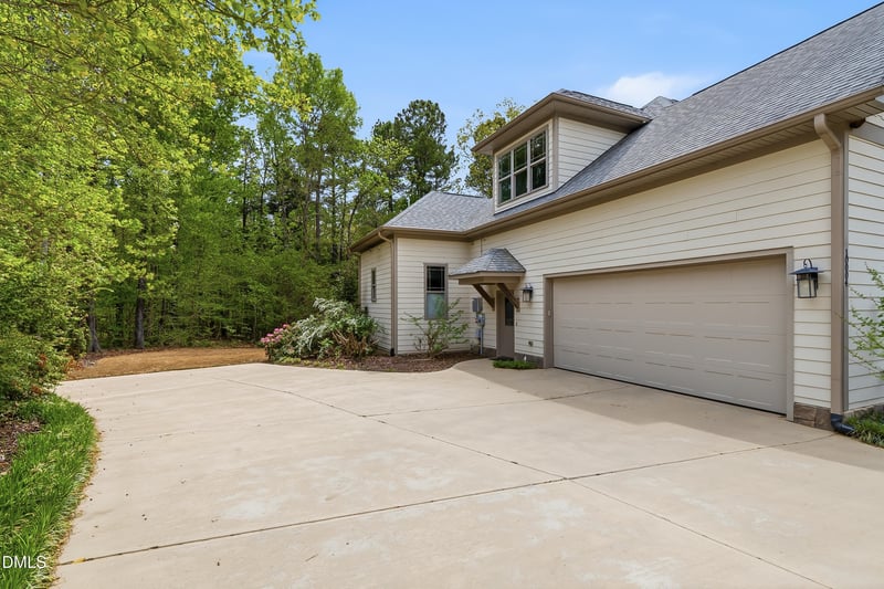 10004 Sandcreek Ct, Chapel Hill, NC 27517