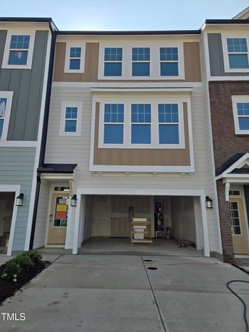 10004 Secluded Garden Drive Rd, Apex, NC 27523