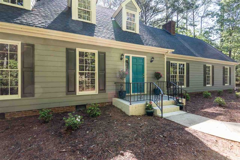10004 Whitestone Rd, Raleigh, NC 27516