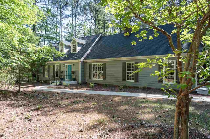 10004 Whitestone Rd, Raleigh, NC 27516