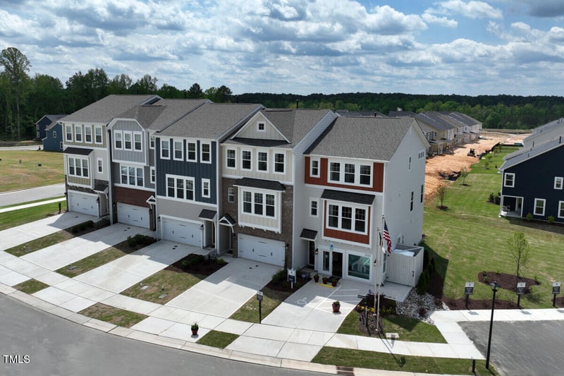10006 Secluded Garden Drive Rd, Apex, NC 27523