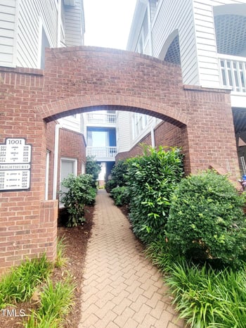 1001 Brighthurst Dr #208, Raleigh, NC 27605