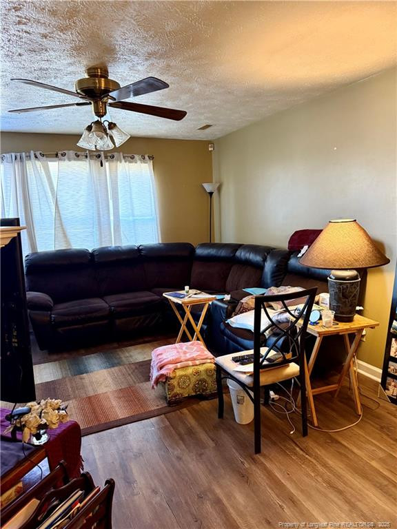 1001 Brookhollow Dr #2, Fayetteville, NC 28314