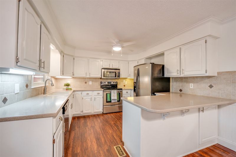 1001 Brucemont Dr, Garner, NC 27529