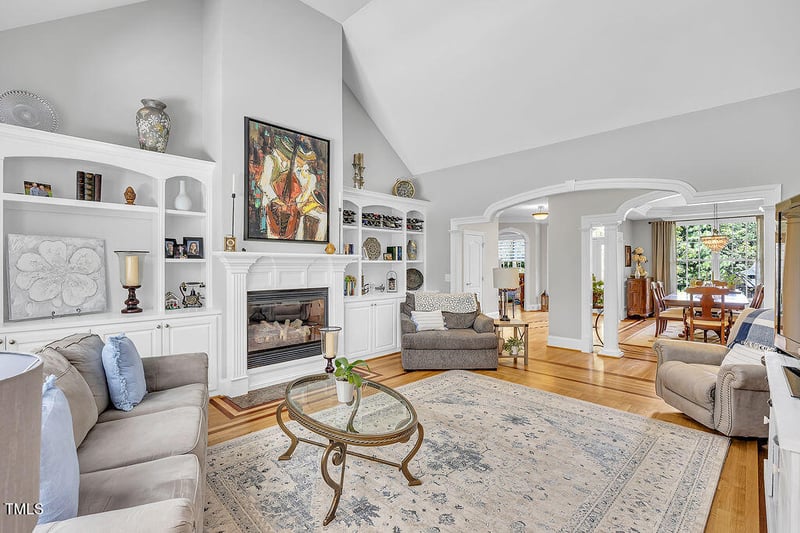 1001 Chatham Ct, Youngsville, NC 27596