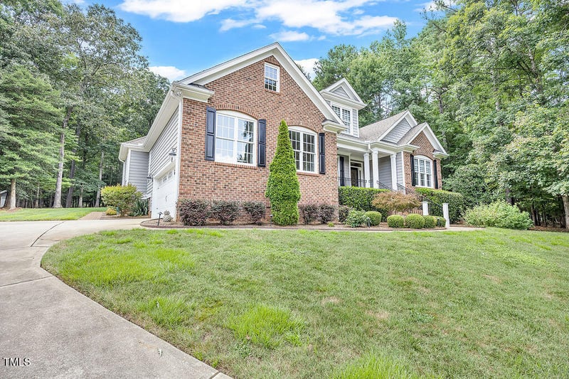 1001 Chatham Ct, Youngsville, NC 27596