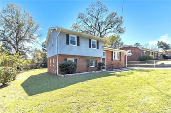 1001 Chesterfield Dr, Fayetteville, NC 28305