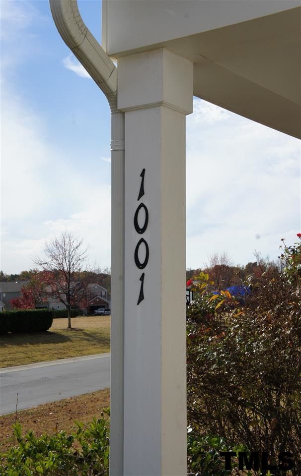 1001 Collington Dr, Mebane, NC 27302