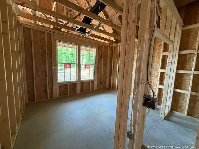 1001 Commodore Ct, Fayetteville, NC 28312