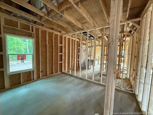 1001 Commodore Ct, Fayetteville, NC 28312