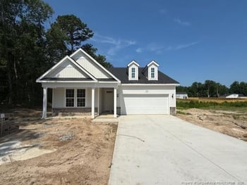 1001 Commodore Ct, Fayetteville, NC 28312