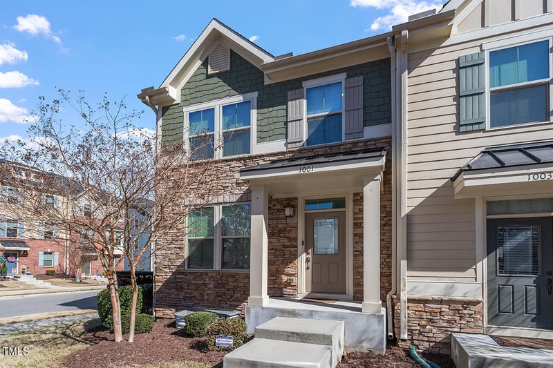 1001 Drayman Pl, Apex, NC 27502