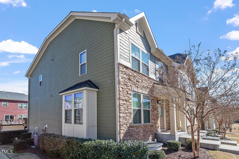 1001 Drayman Pl, Apex, NC 27502