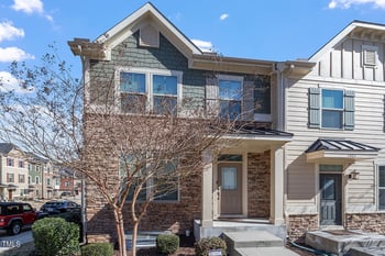 1001 Drayman Pl, Apex, NC 27502