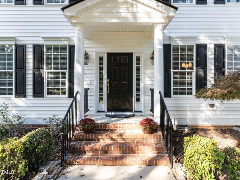1001 Fairfax Woods Dr, Apex, NC 27502