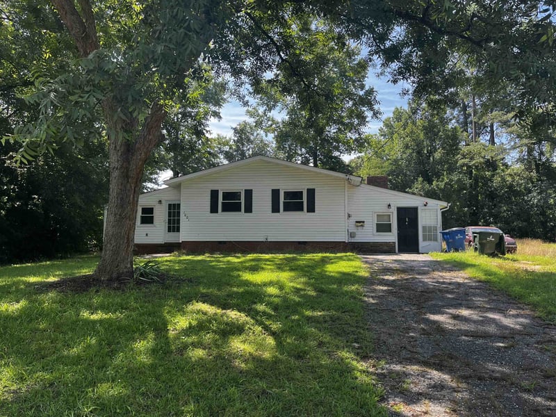 1001 Helms Pl, Raleigh, NC 27610