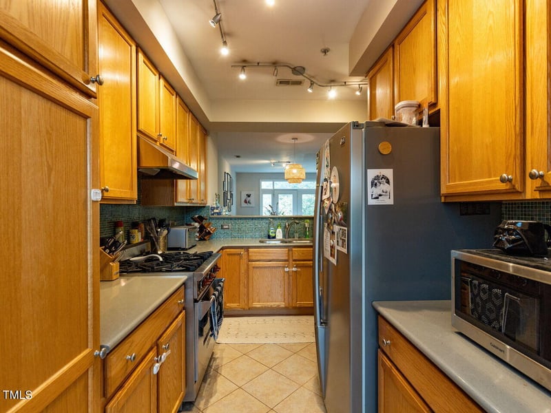 1001 Hillsborough St #304, Raleigh, NC 27603