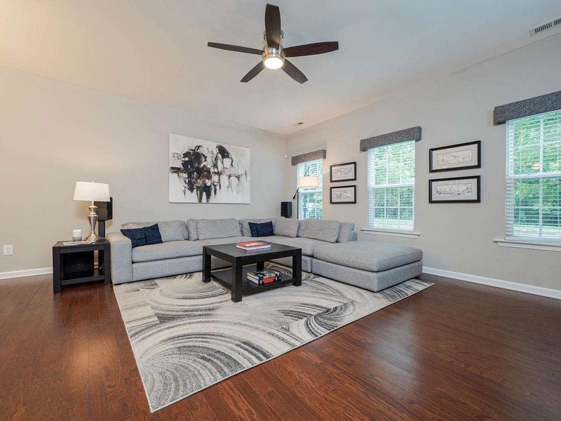 1001 Ileagnes Rd, Raleigh, NC 27603