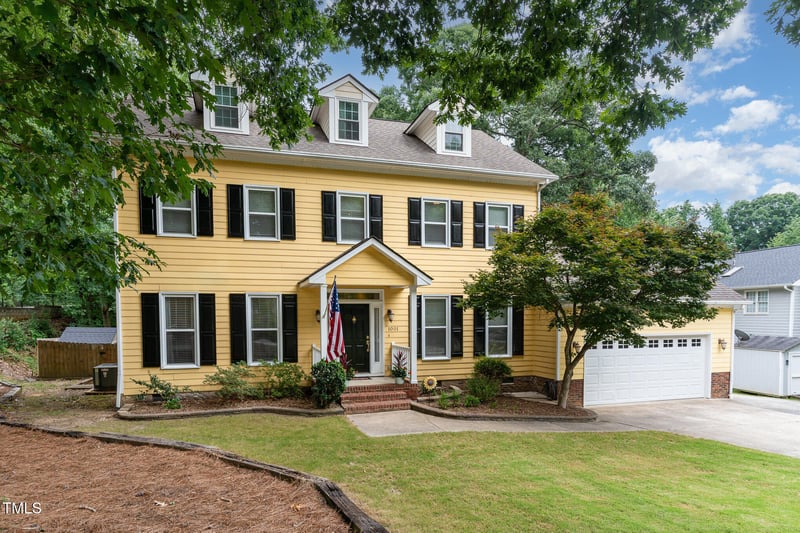 1001 Kingsway Dr, Apex, NC 27502