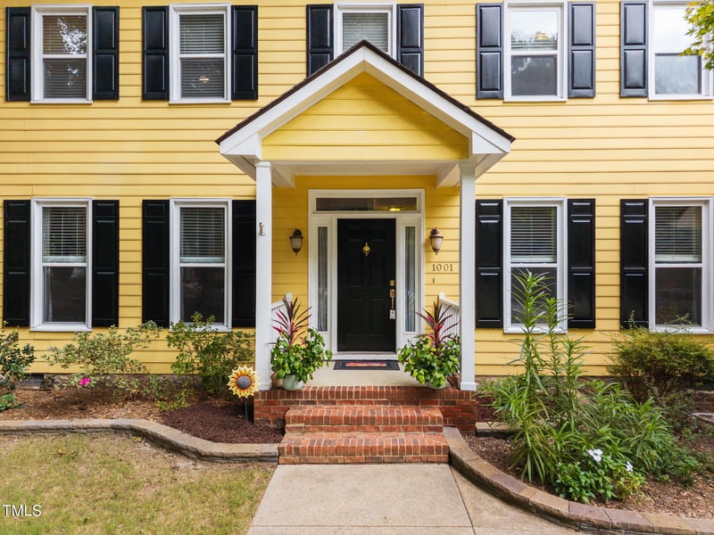 1001 Kingsway Dr, Apex, NC 27502