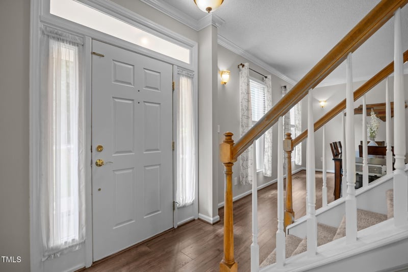 1001 Kingsway Dr, Apex, NC 27502