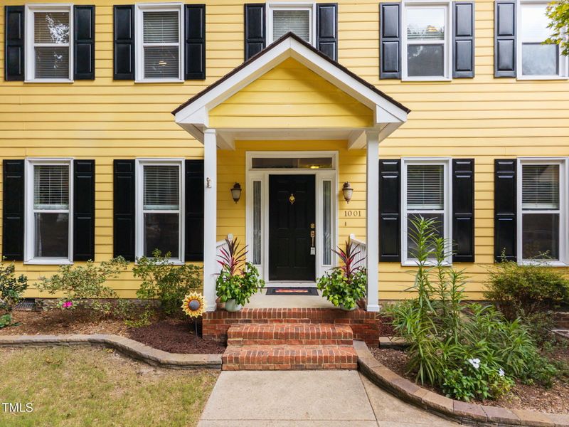1001 Kingsway Dr, Apex, NC 27502