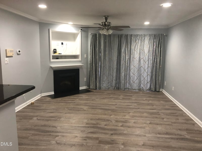 1001 Kingswood Dr #A, Chapel Hill, NC 27517